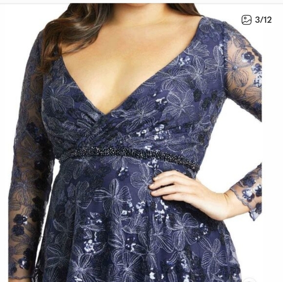 Size 24W navy blue long sleeve evening gown w/ silver metallic flowers Mac Dugga - Picture 9 of 17